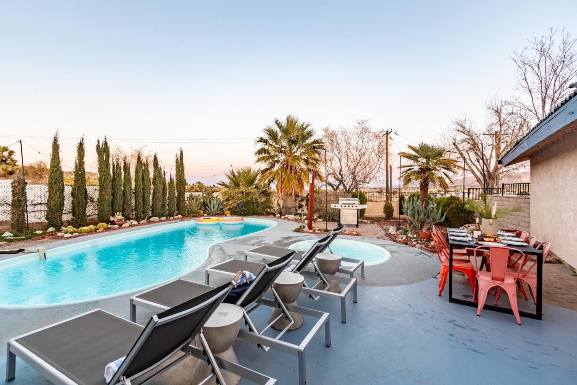 Archie By Avantstay Desert Retreat W Courtyard Edge Of Joshua Tree ユッカ・バレー エクステリア 写真